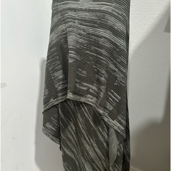 Lululemon The Rest is Written Shawl Wrap - Picture 12 of 12